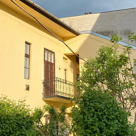 Apartment Toeroek Rezidencia *