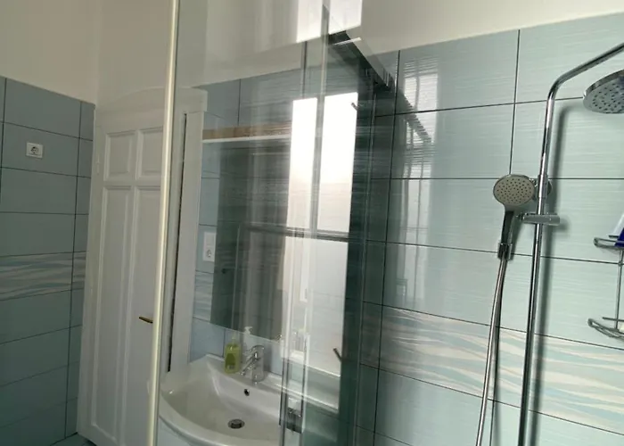 Apartment Toeroek Rezidencia *