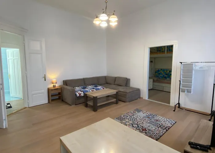 Toeroek Rezidencia Eger